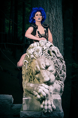 QueenOfCastleBlue (2 of 10)