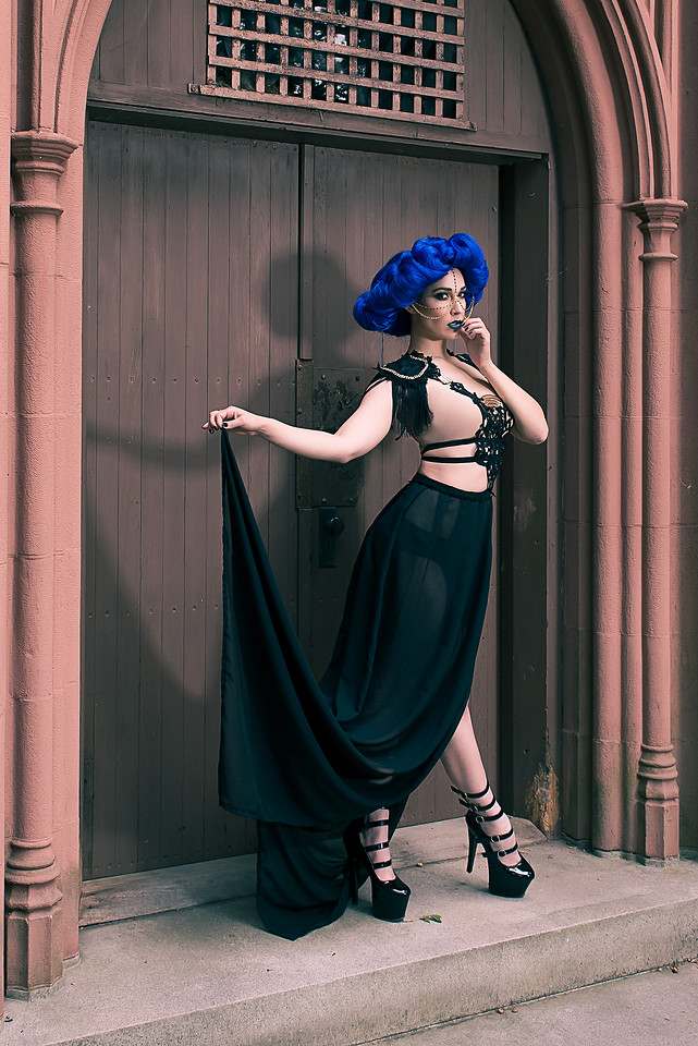 QueenOfCastleBlue (3 of 4)
